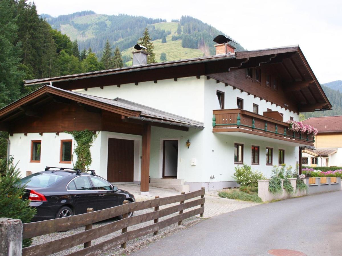 Apartment In Salzburgerland Near The Ski Area Фихофен Экстерьер фото
